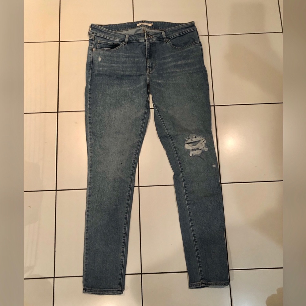 Levi’s 711